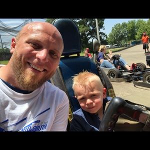 Meet your Posher, Derek